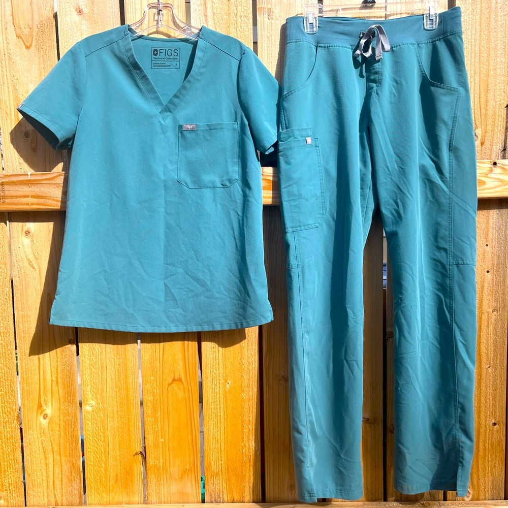 Figs Scrub Set, Size Small